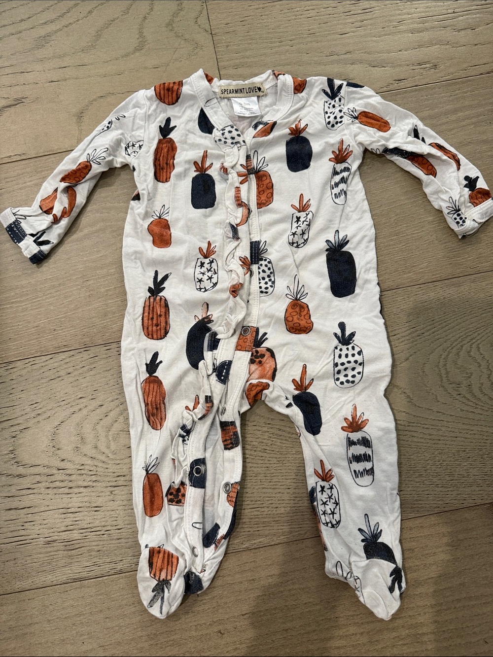 SpearmintLOVE White Pineapple Print Footie for Baby